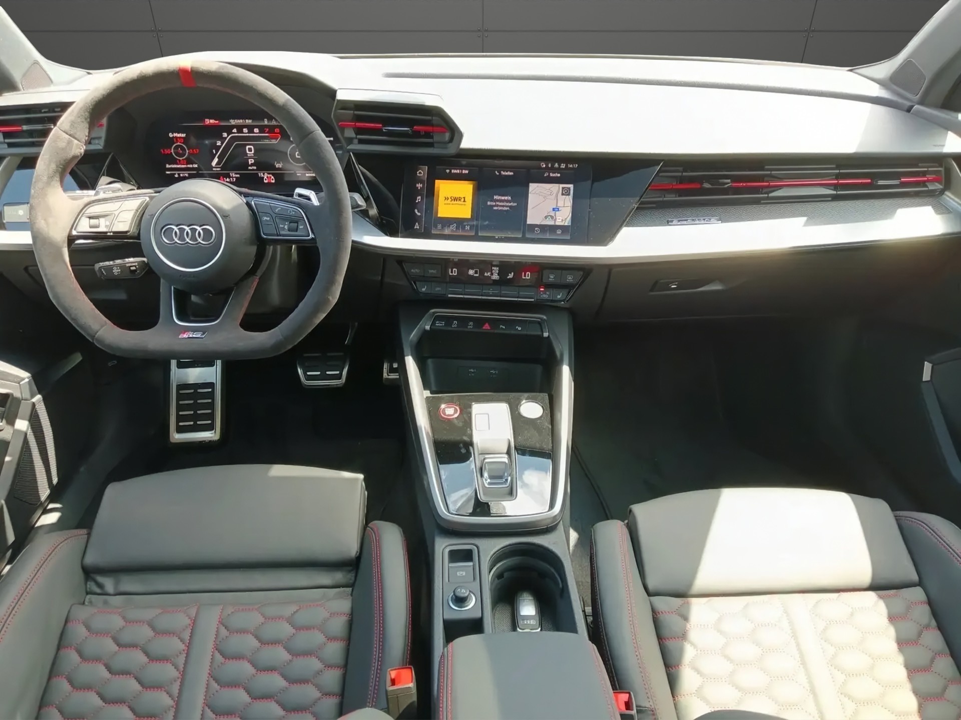 AUDI RS3 Limousine 2.5 TSI quattro S-tronic-image-9