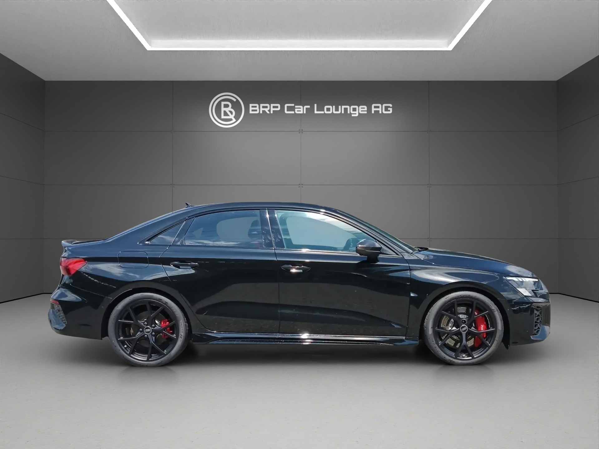 AUDI RS3 Limousine 2.5 TSI quattro S-tronic-image-5