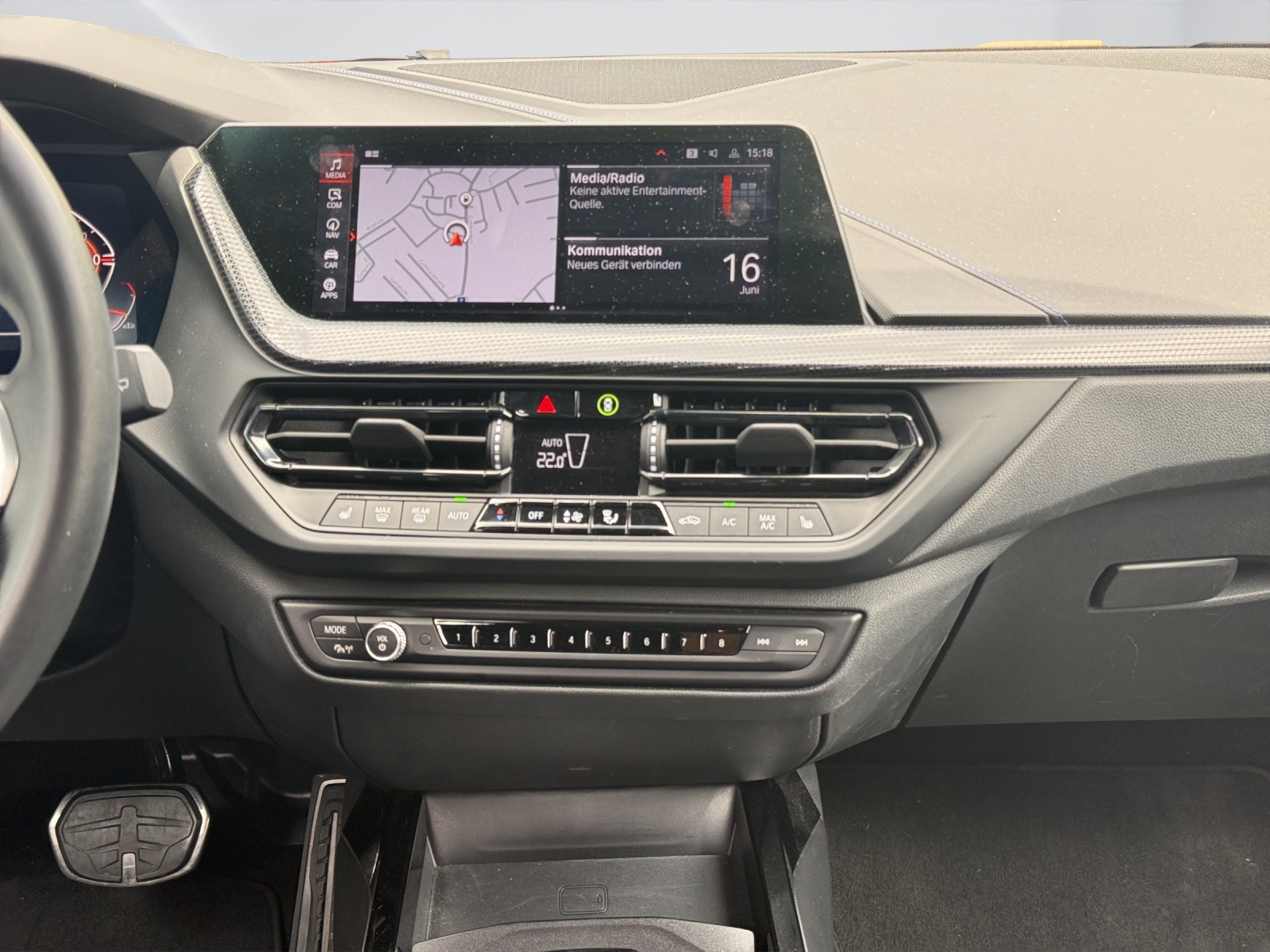 BMW 118i-image-17