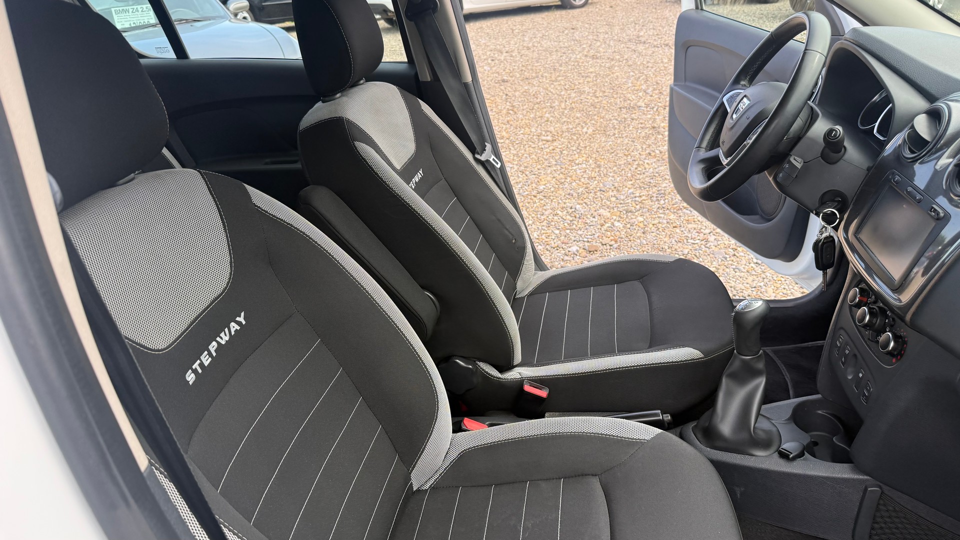 DACIA Sandero 1.5 dCi Stepway-image-6