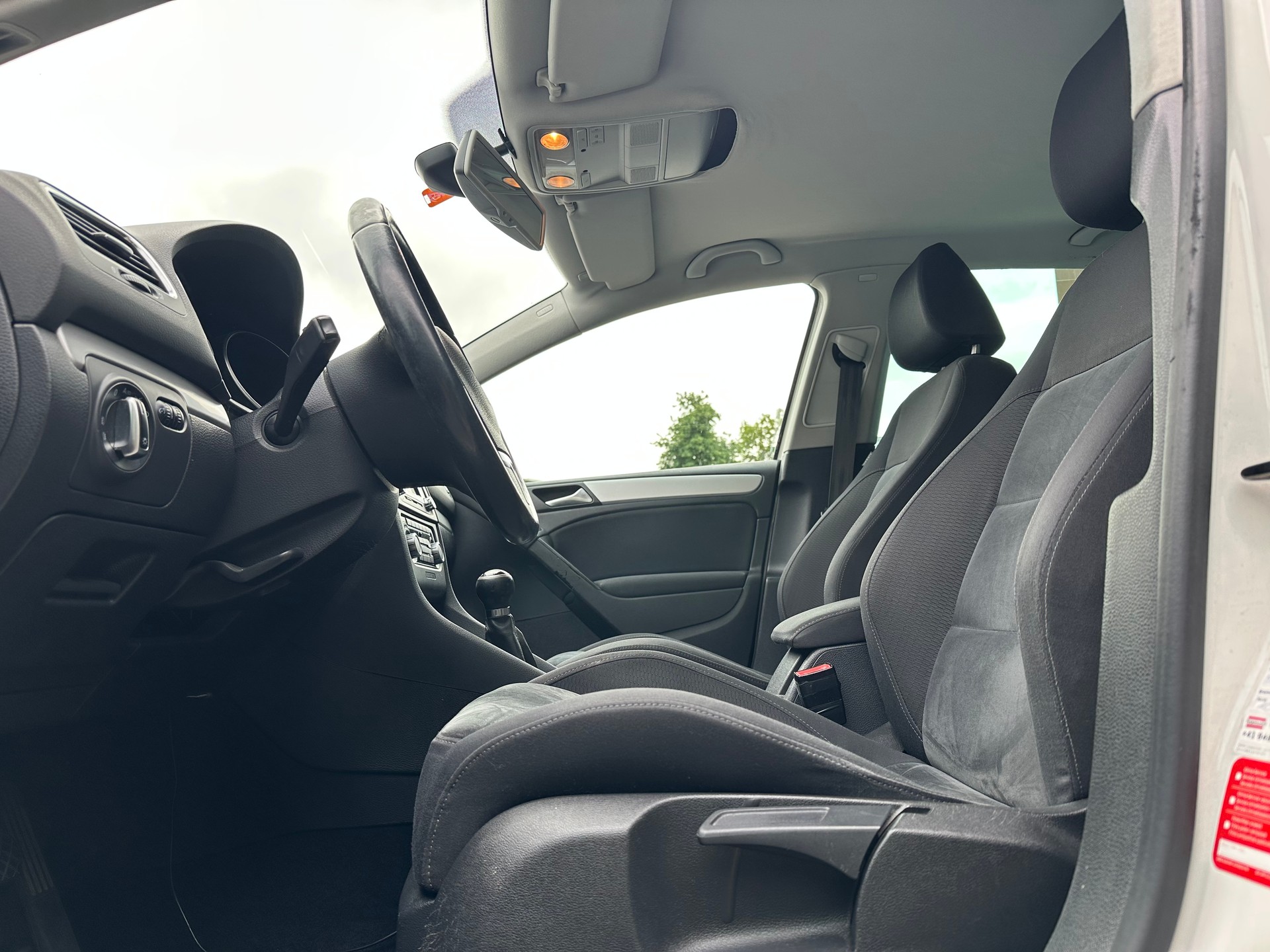 VW Golf 1.4 TSI Highline-image-12