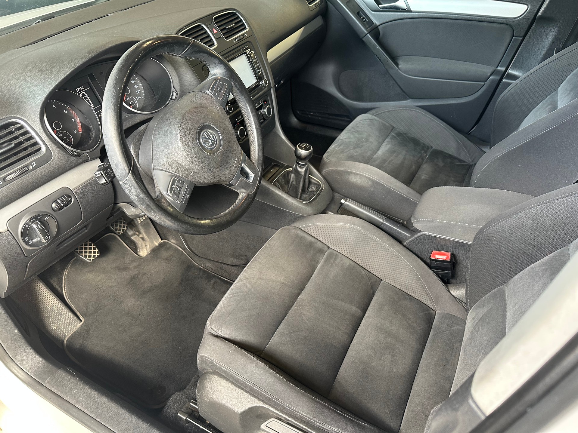 VW Golf 1.4 TSI Highline-image-8