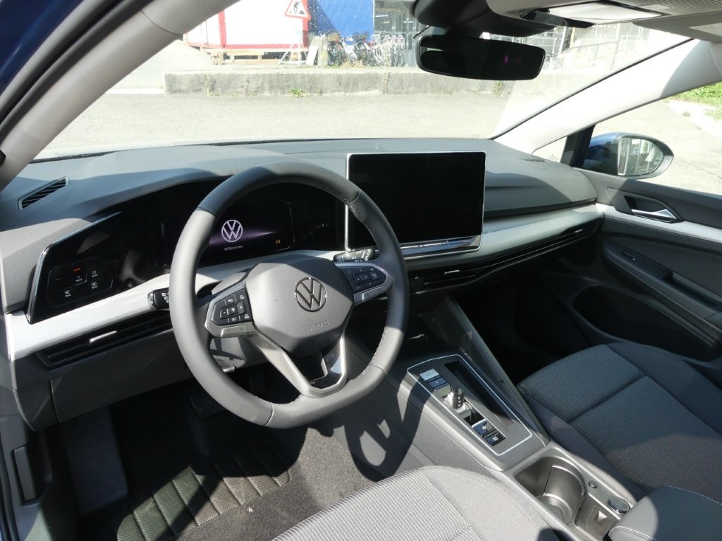 VW Golf 1.5 e TSI mHEV Value DSG-image-6