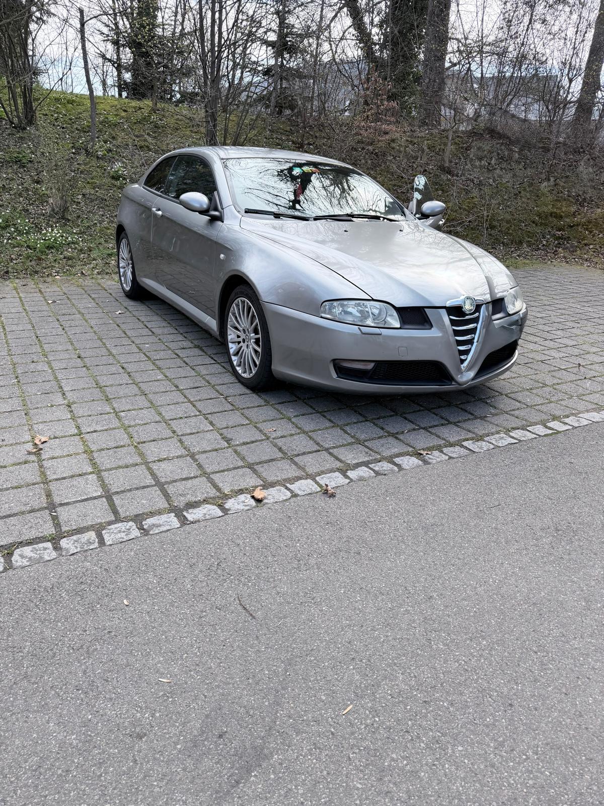 ALFA ROMEO 2.0 JTS Distinctive-image-1