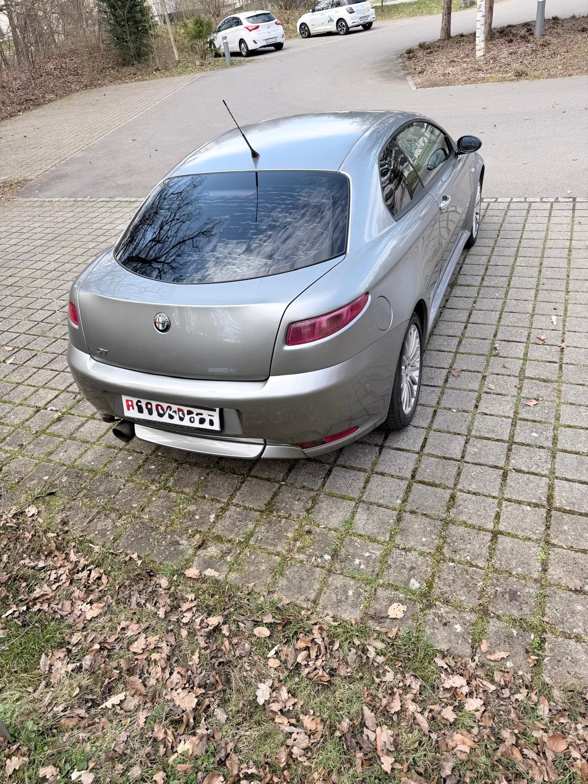 ALFA ROMEO 2.0 JTS Distinctive-image-4