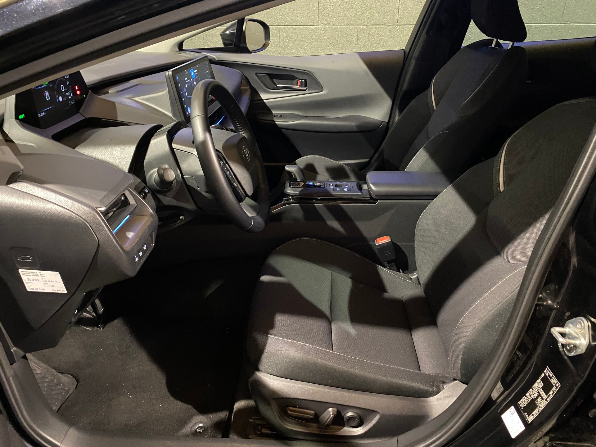 TOYOTA Prius 2.0 VVT-i Plug-in Hybrid Trend-image-15