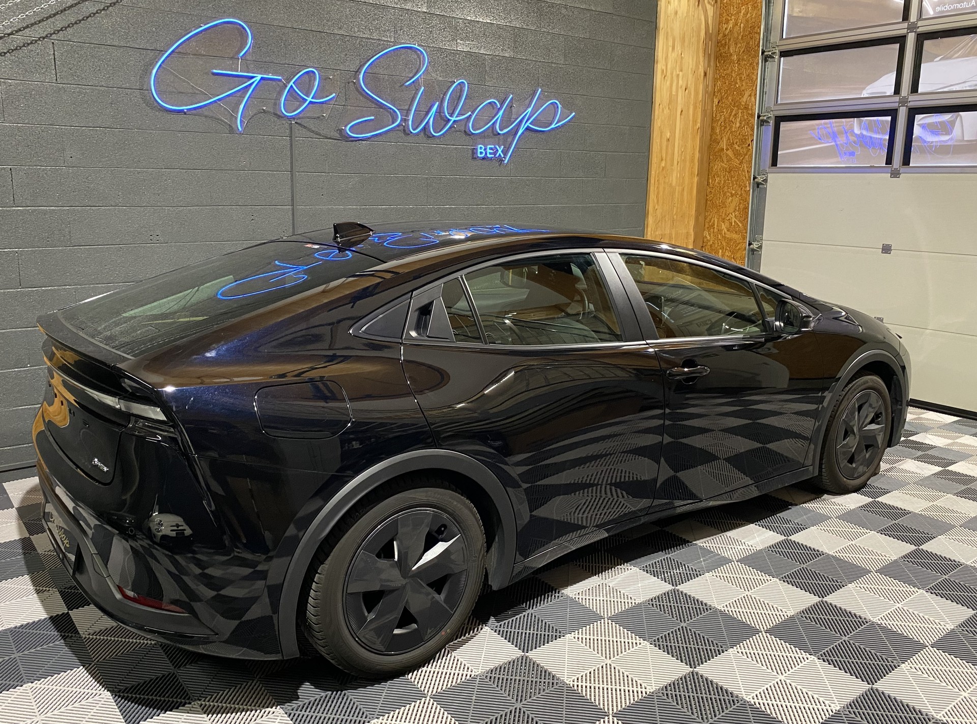 TOYOTA Prius 2.0 VVT-i Plug-in Hybrid Trend-image-3