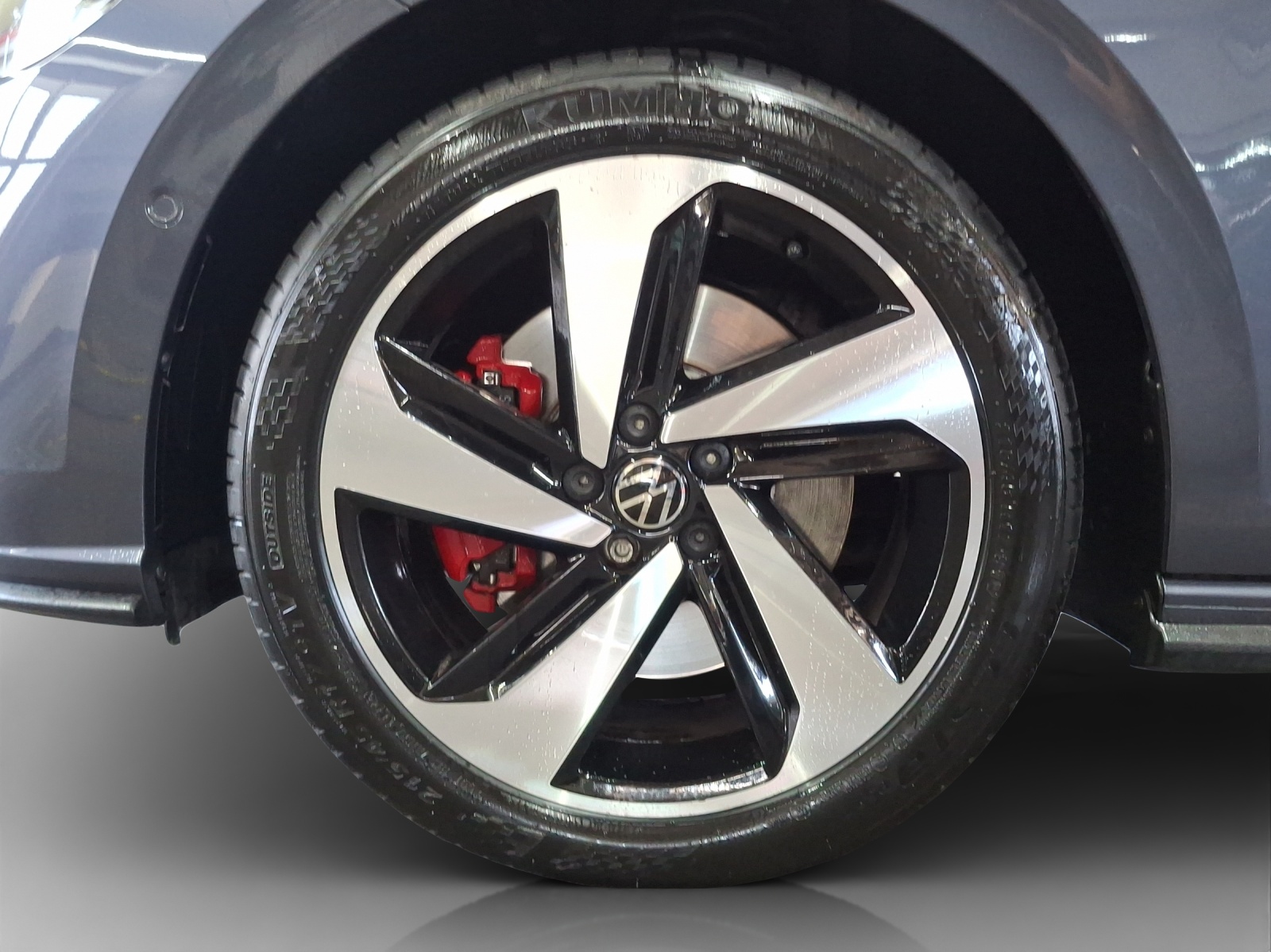 VW Polo 2.0 TSI GTI DSG-image-14