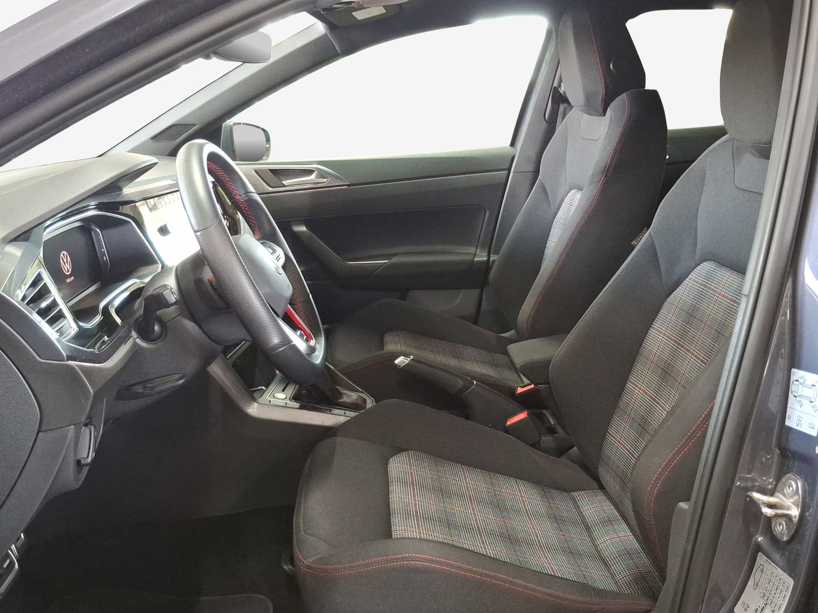 VW Polo 2.0 TSI GTI DSG-image-7