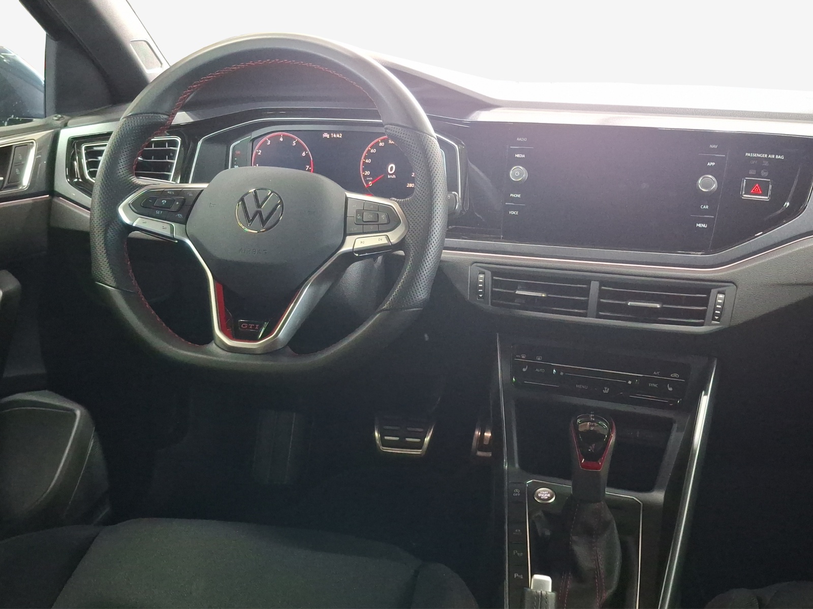 VW Polo 2.0 TSI GTI DSG-image-8
