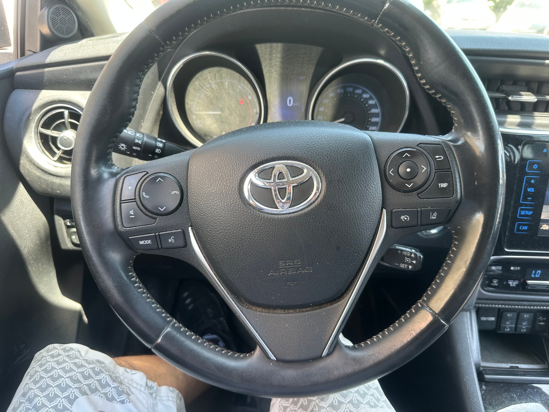 TOYOTA Auris 1.2 Turbo Swiss Trend-image-3