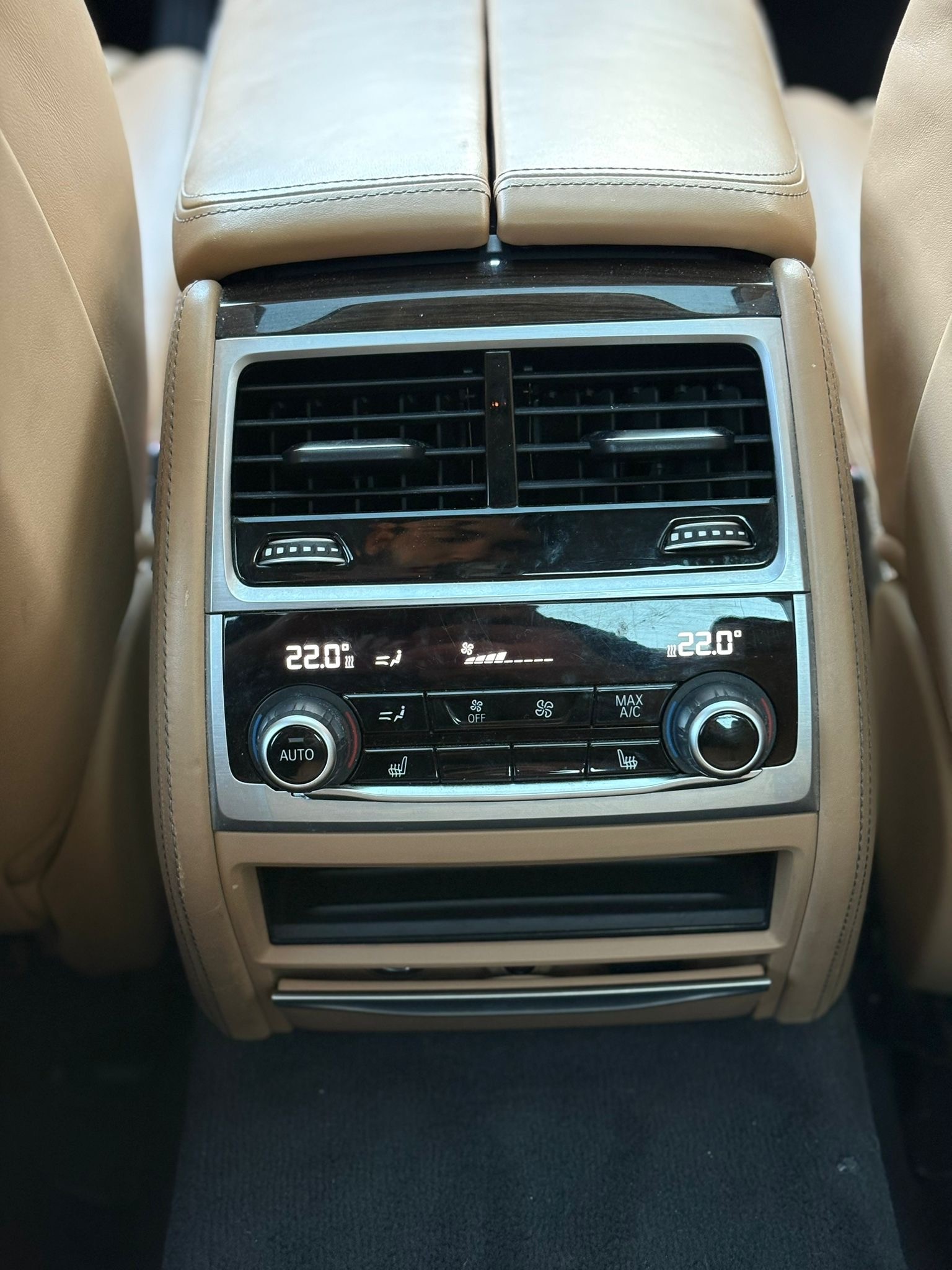BMW 740d xDrive Steptronic-image-4