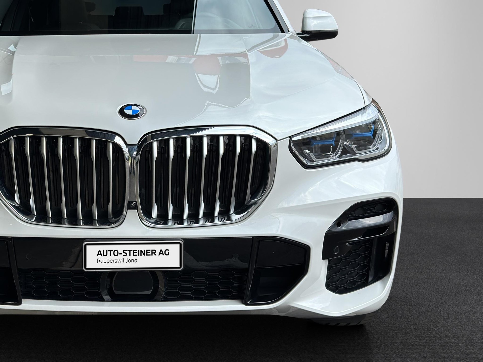 BMW X5 xDrive 48V 40d M Sport Steptronic-image-8
