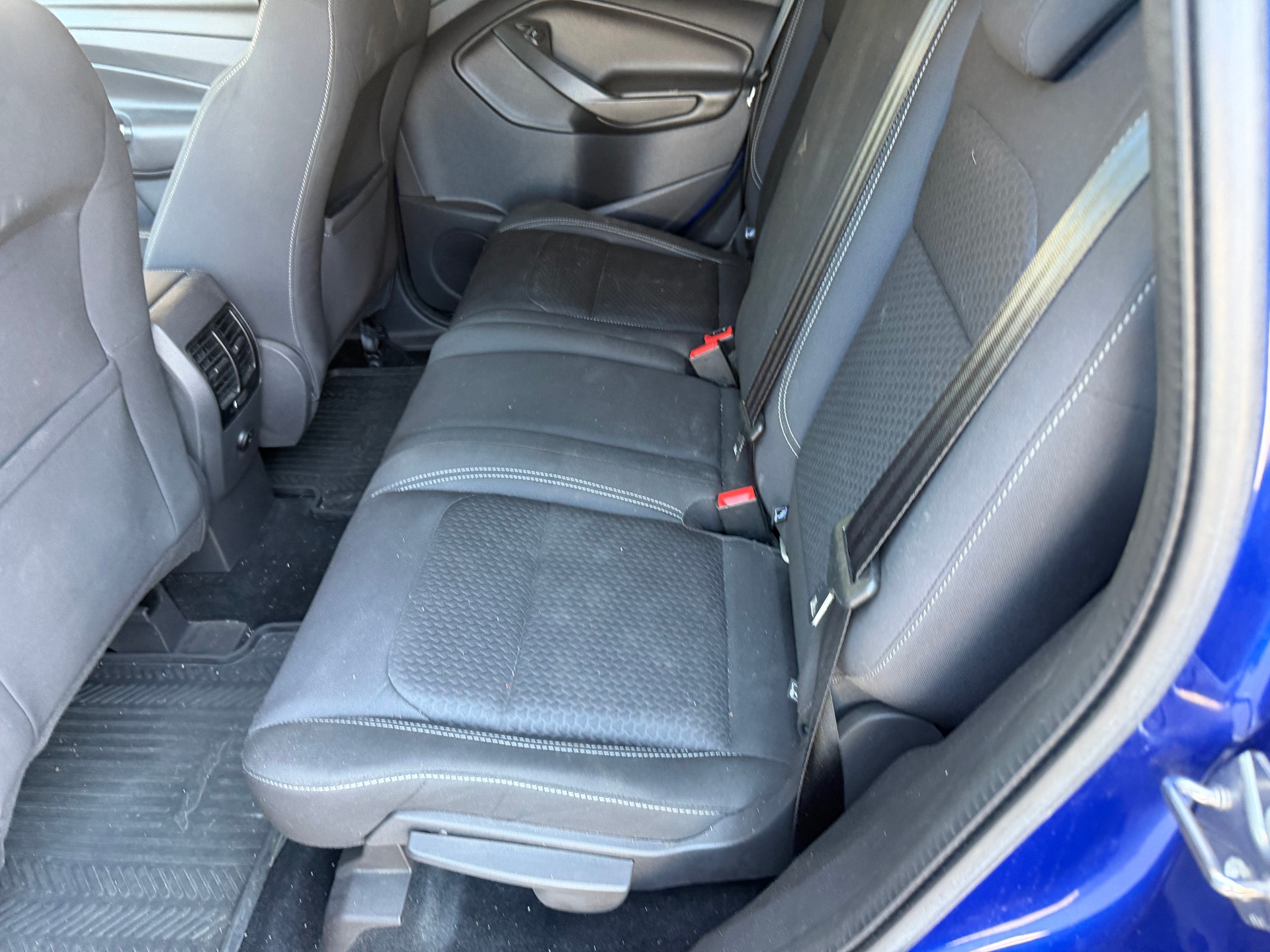 FORD Kuga 1.5 SCTi Business 2WD-image-6