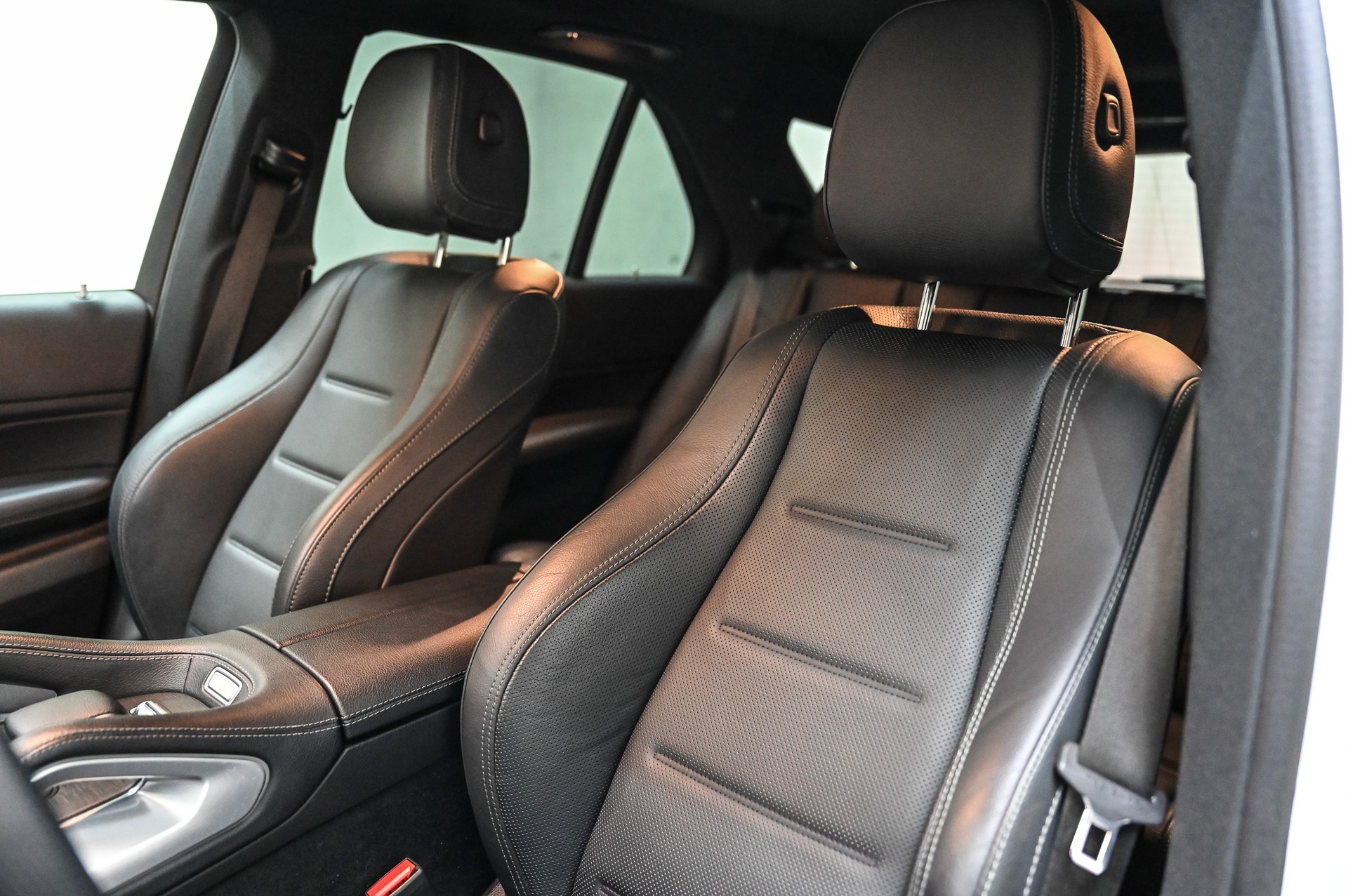 MERCEDES-BENZ GLE 400 d AMG Line 4matic-image-15