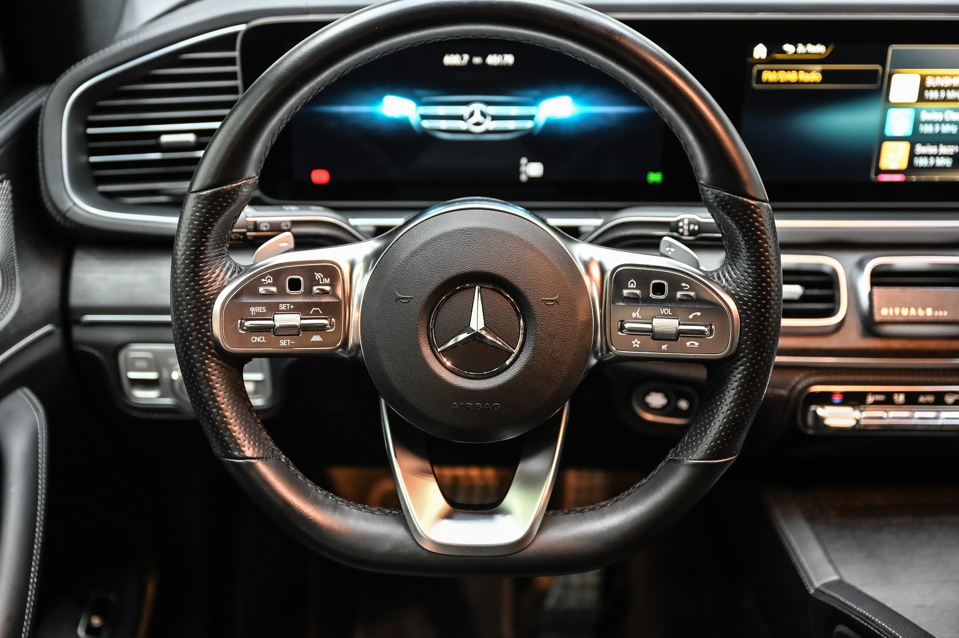 MERCEDES-BENZ GLE 400 d AMG Line 4matic-image-24