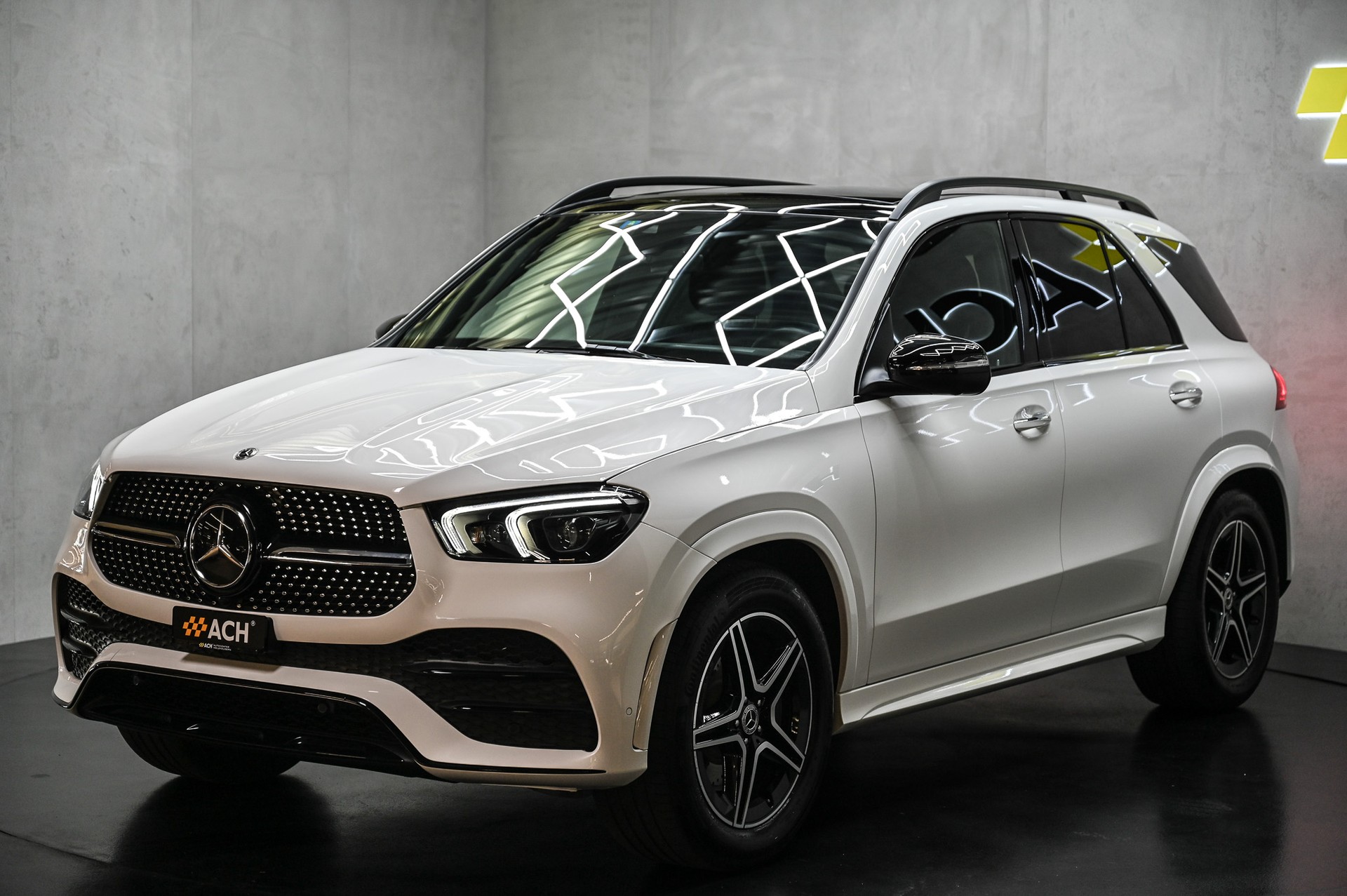MERCEDES-BENZ GLE 400 d AMG Line 4matic-showroom-element-2