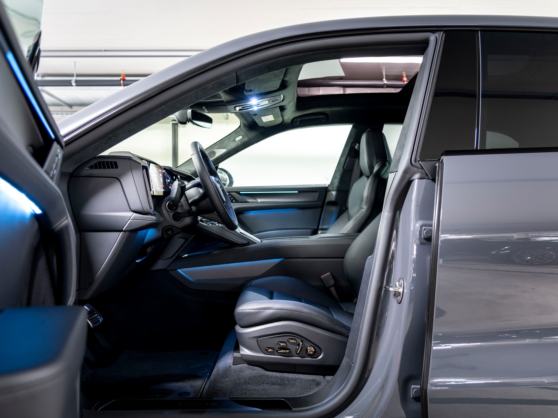 PORSCHE Cayenne Turbo Electric 113 kWh-image-20