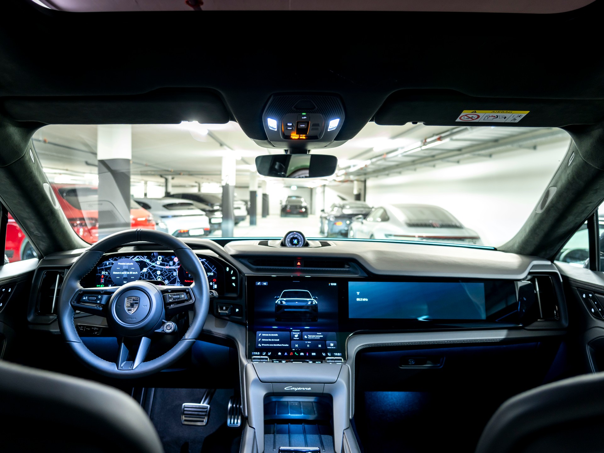 PORSCHE Cayenne Turbo Electric 113 kWh-image-26