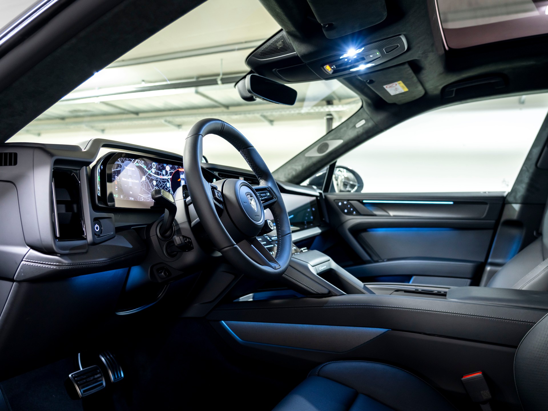 PORSCHE Cayenne Turbo Electric 113 kWh-image-14
