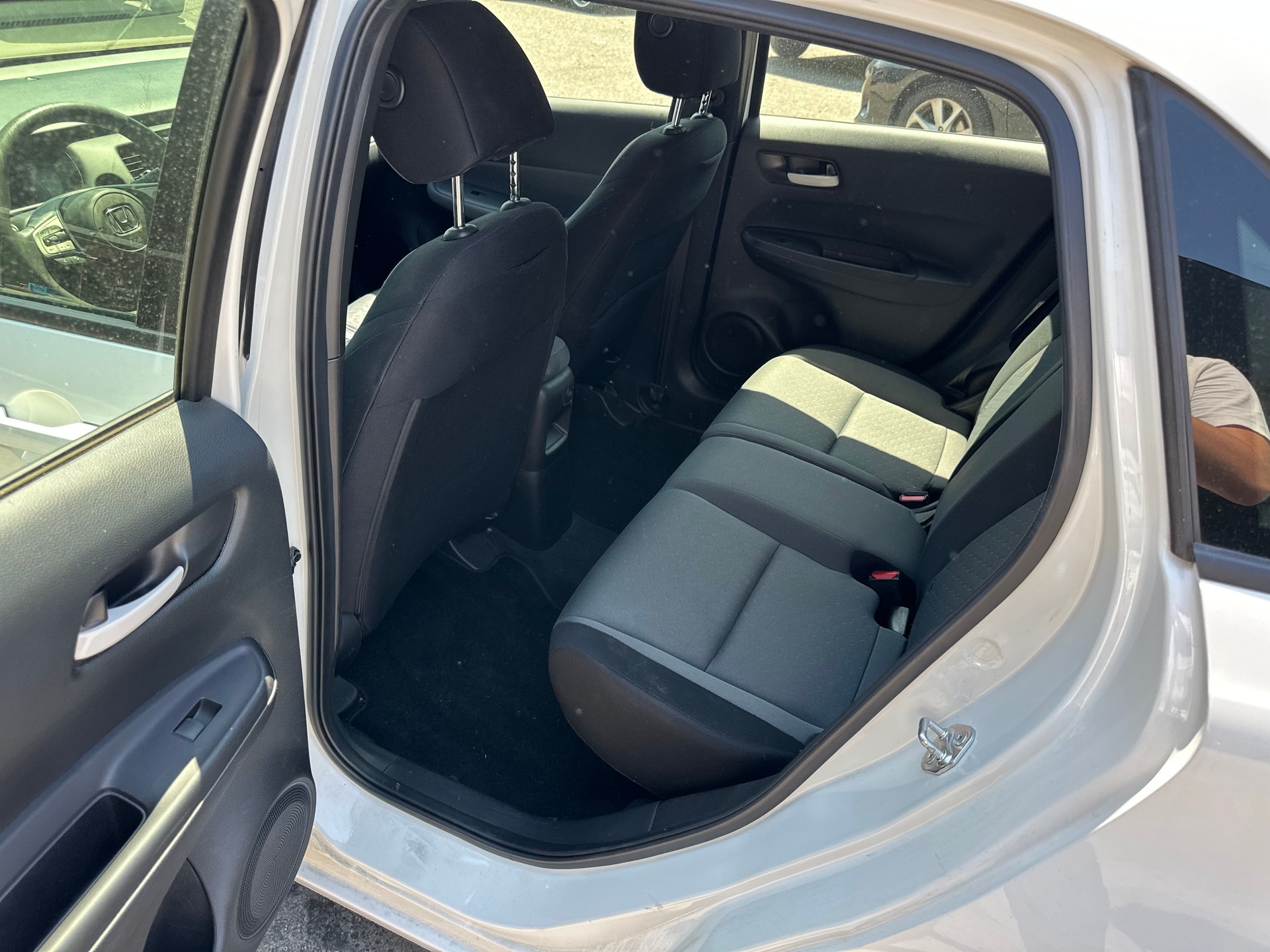 HONDA Jazz 1.5i-MMD Comfort E-CVT-image-13