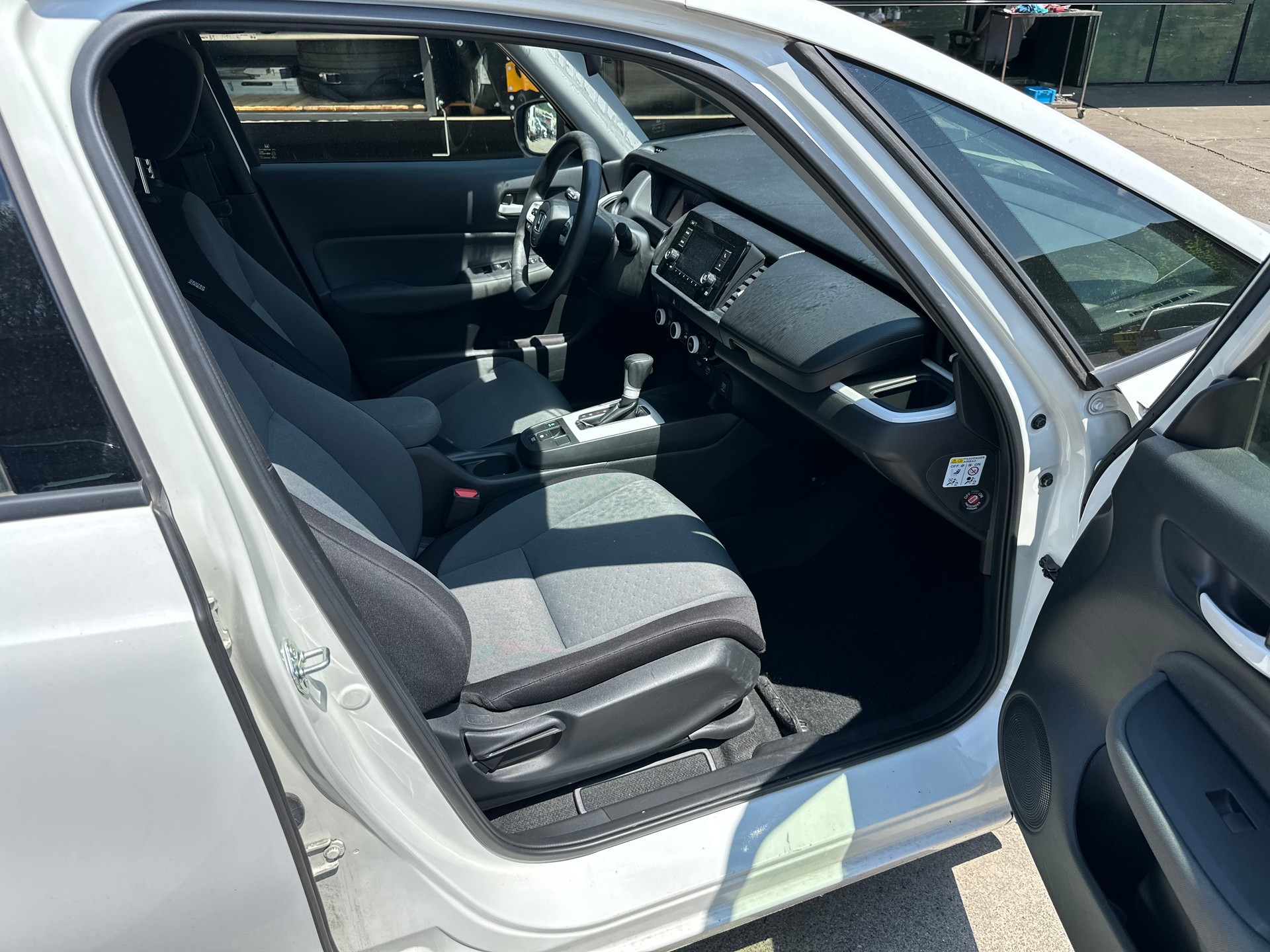 HONDA Jazz 1.5i-MMD Comfort E-CVT-image-8