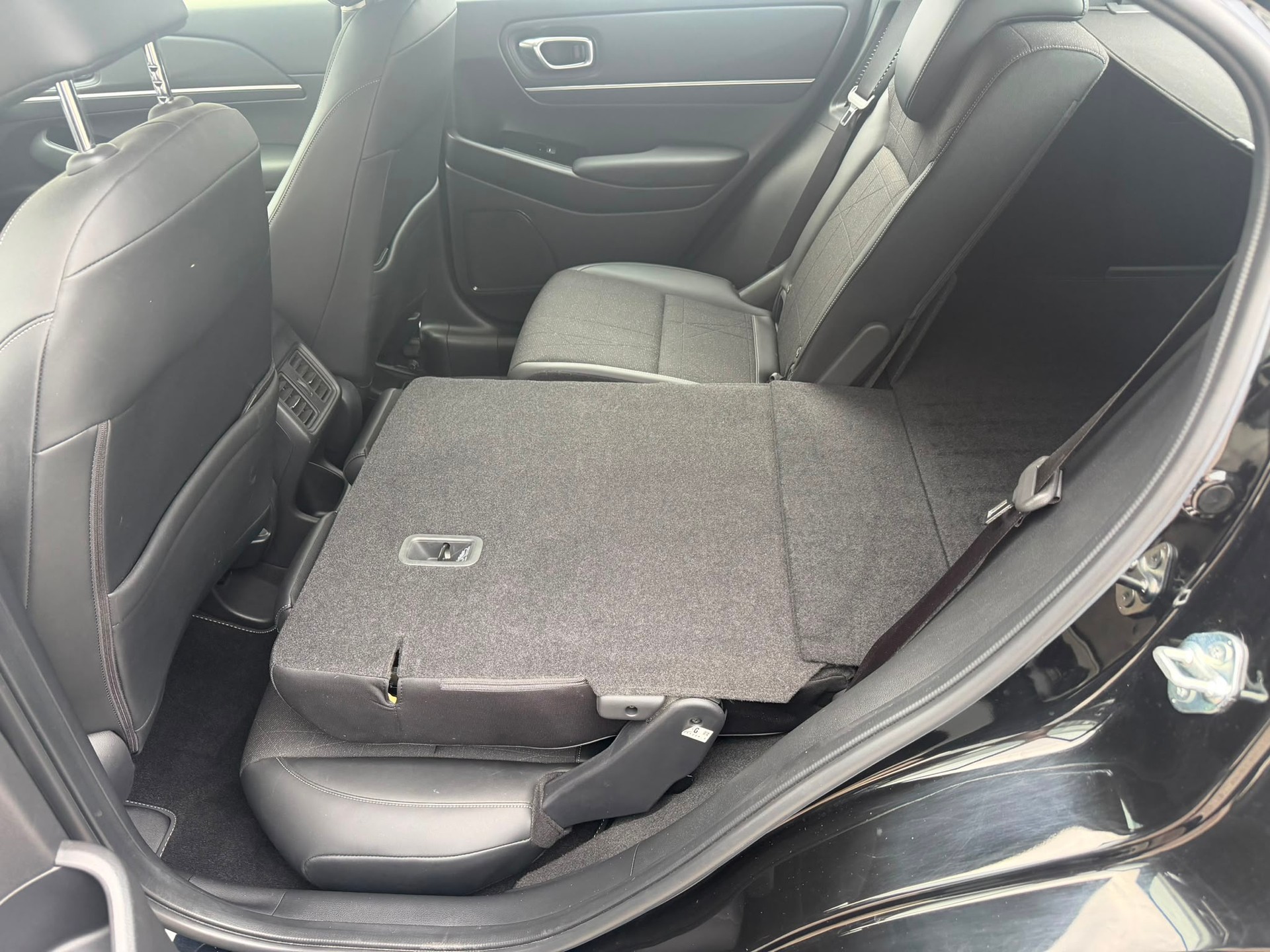 HONDA HR-V 1.5i-MMD Advance CVT-image-13