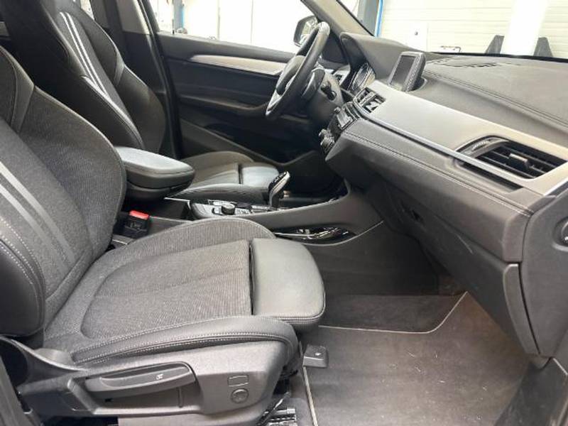 BMW X1 xDrive 18d Sport Line Steptronic-image-6