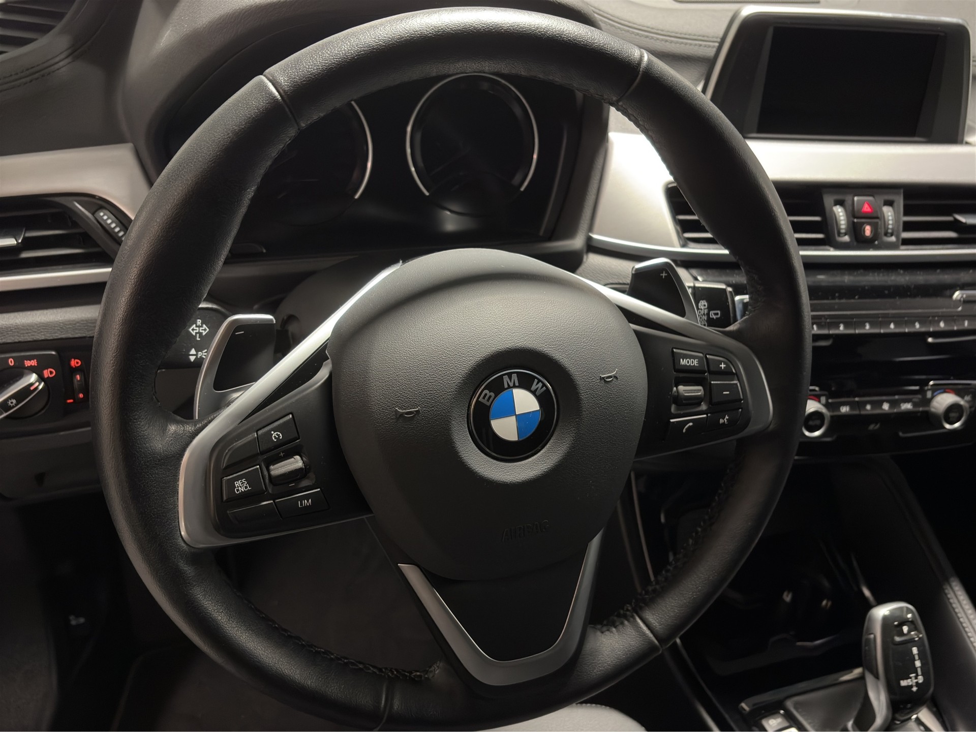 BMW X1 xDrive 18d Sport Line Steptronic-image-9