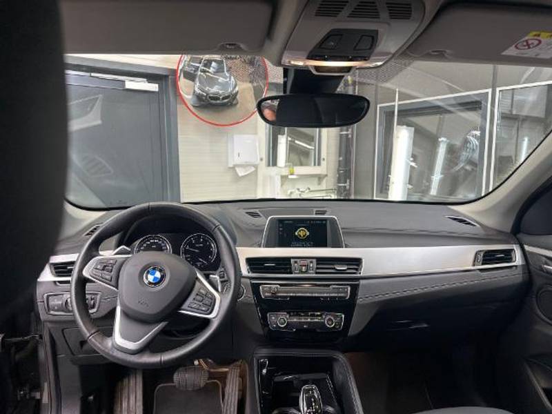 BMW X1 xDrive 18d Sport Line Steptronic-image-5