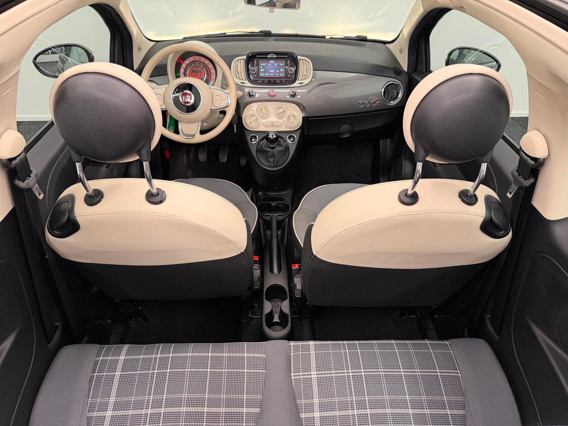 FIAT 500 C 1.2 Lounge-image-14