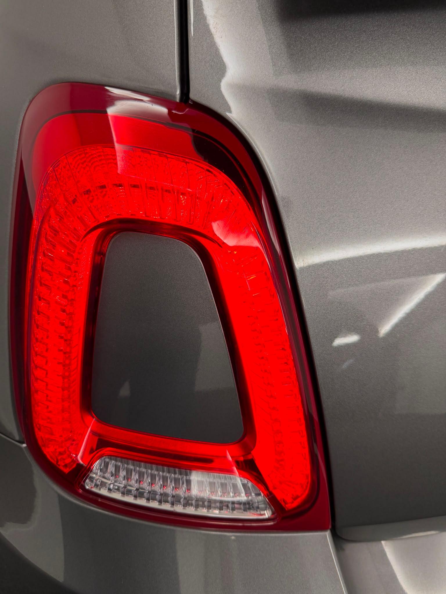 FIAT 500 C 1.2 Lounge-image-11