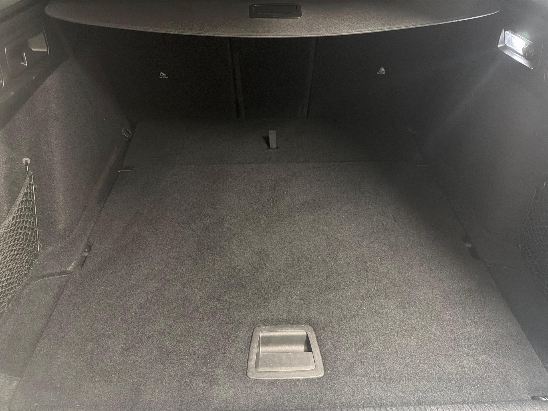 PEUGEOT 308 SW 1.5 BlueHDi Allure Pack-image-11