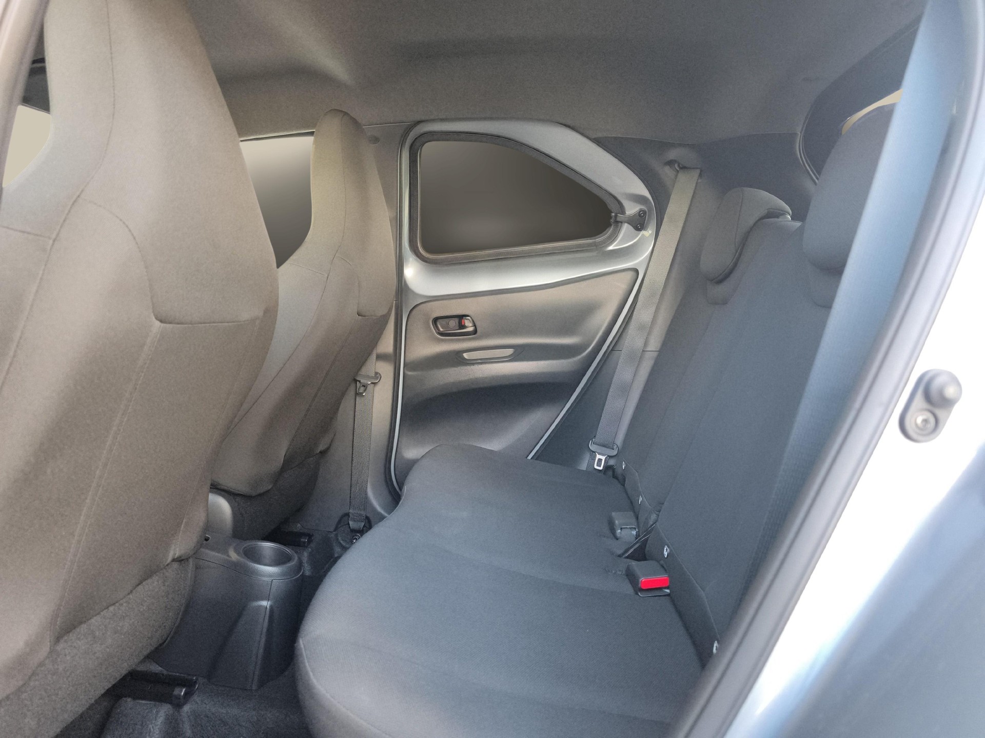 TOYOTA Aygo X 1.0 VVT-i Trend-image-10