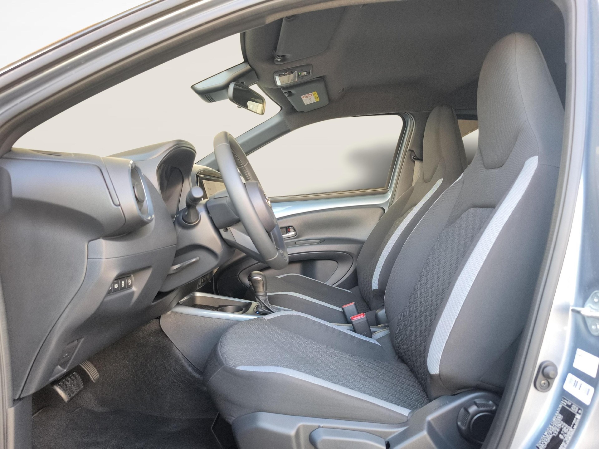 TOYOTA Aygo X 1.0 VVT-i Trend-image-4