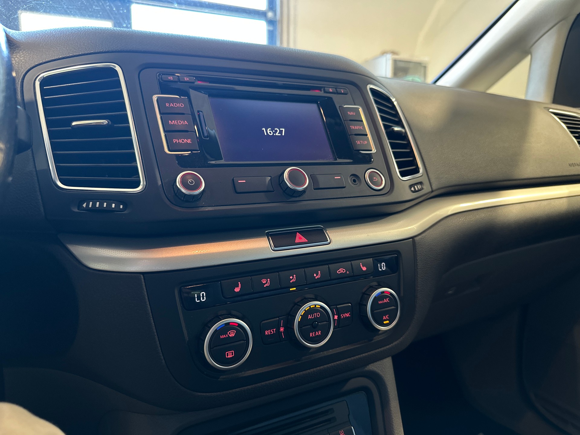 SEAT Alhambra 2.0 TDI E_Ecomotive Style Viva-image-17