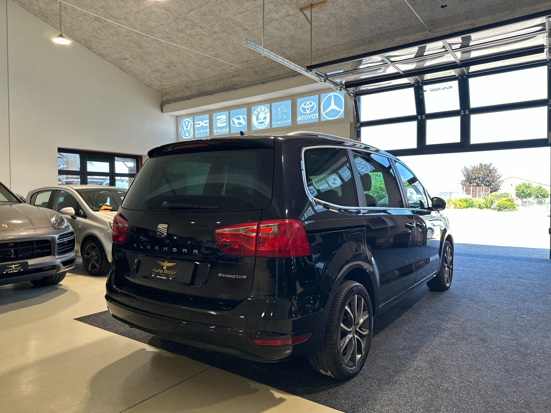 SEAT Alhambra 2.0 TDI E_Ecomotive Style Viva-image-8