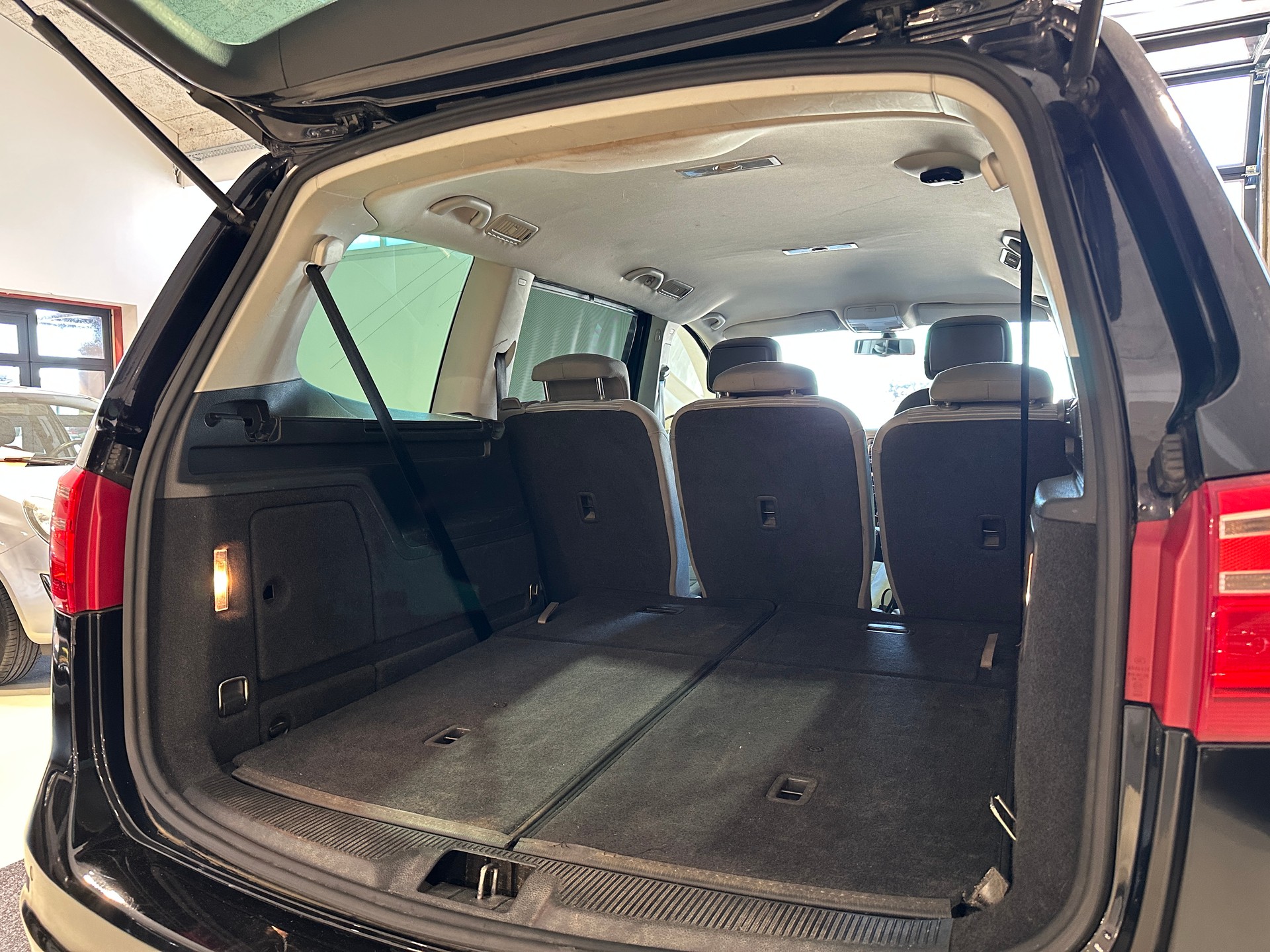 SEAT Alhambra 2.0 TDI E_Ecomotive Style Viva-image-7