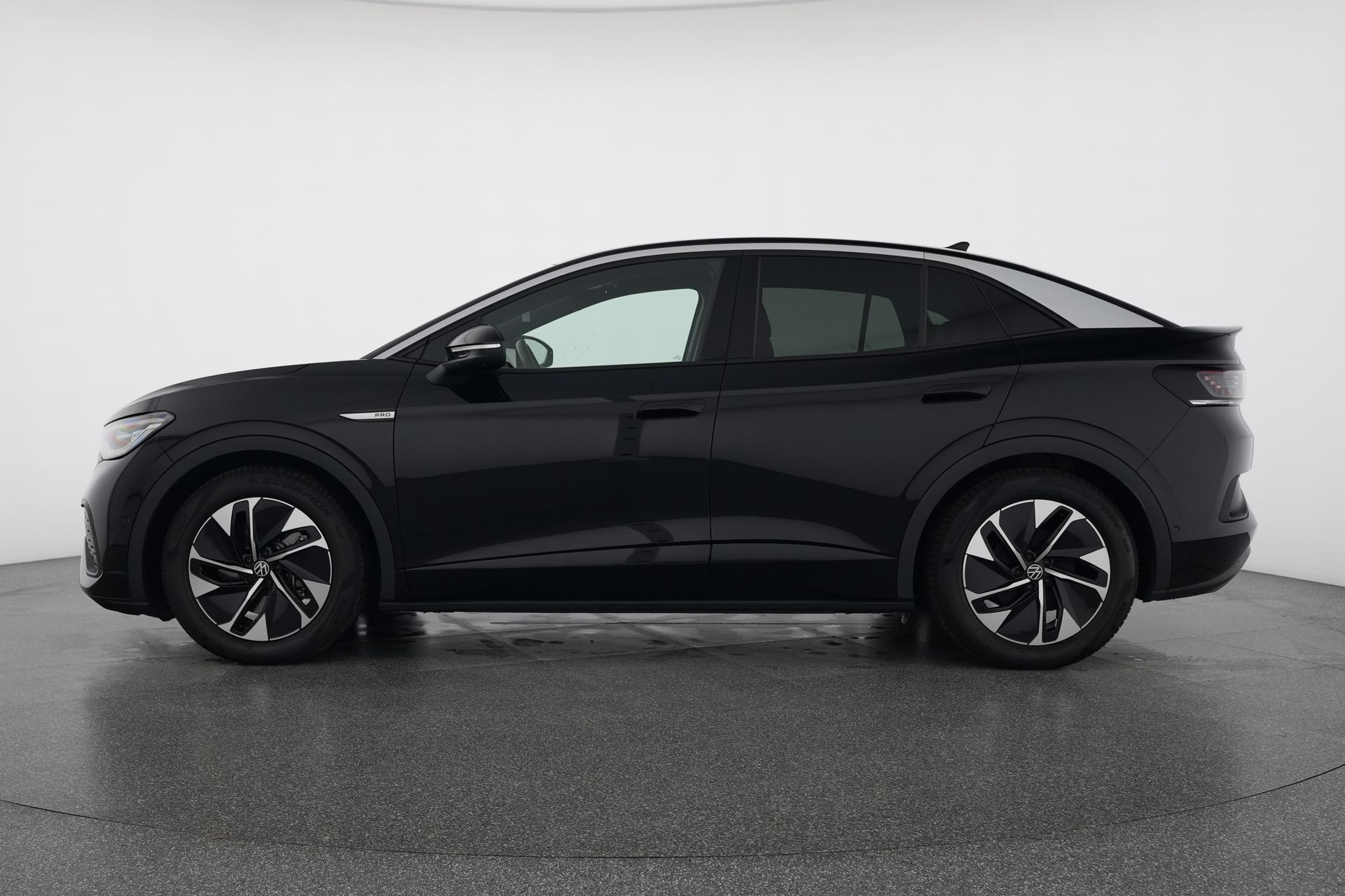 VW ID.5 Pro Performance 77 kWh-image-2