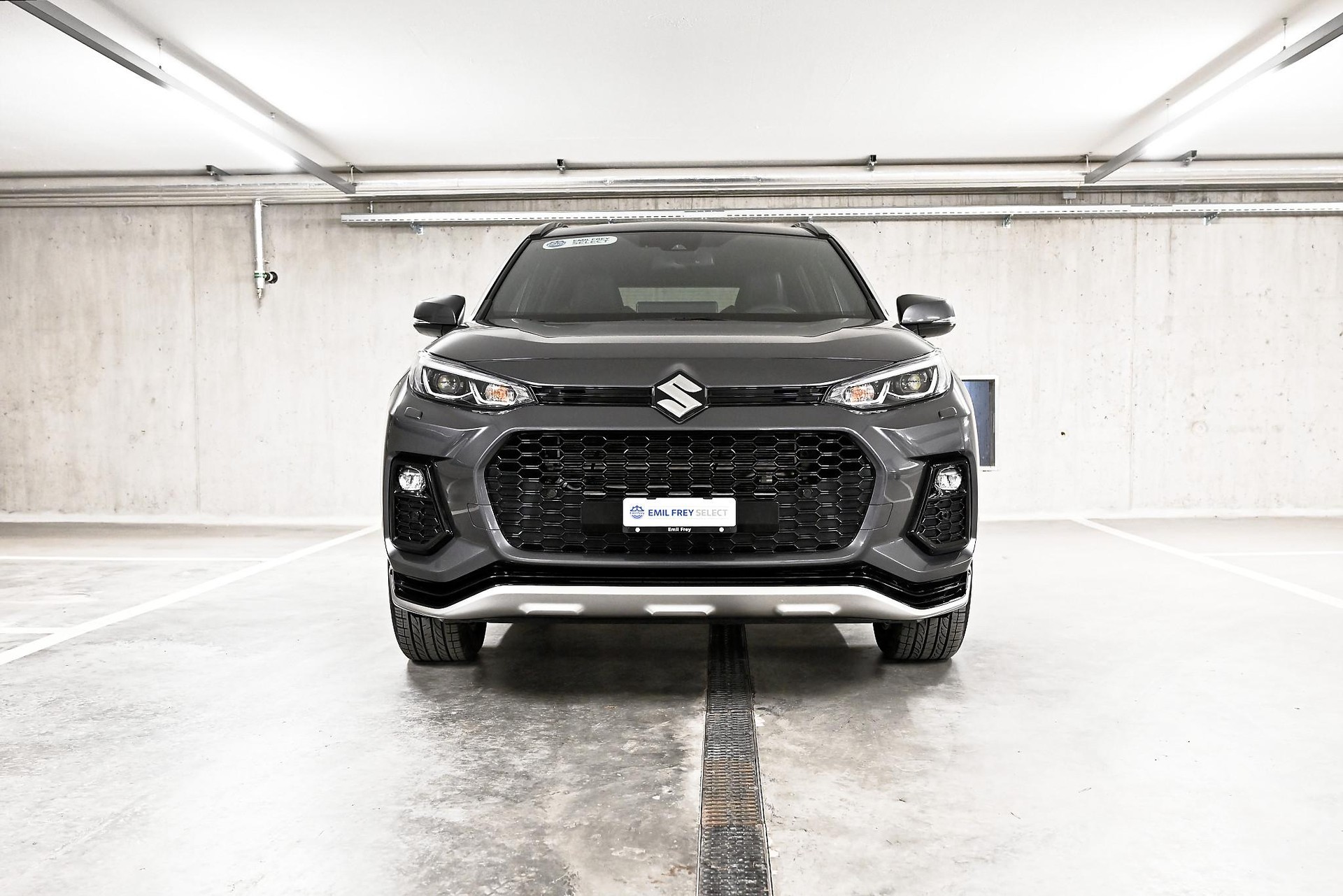 SUZUKI Across 2.5 PHEV Compact Top 4x4-image-14