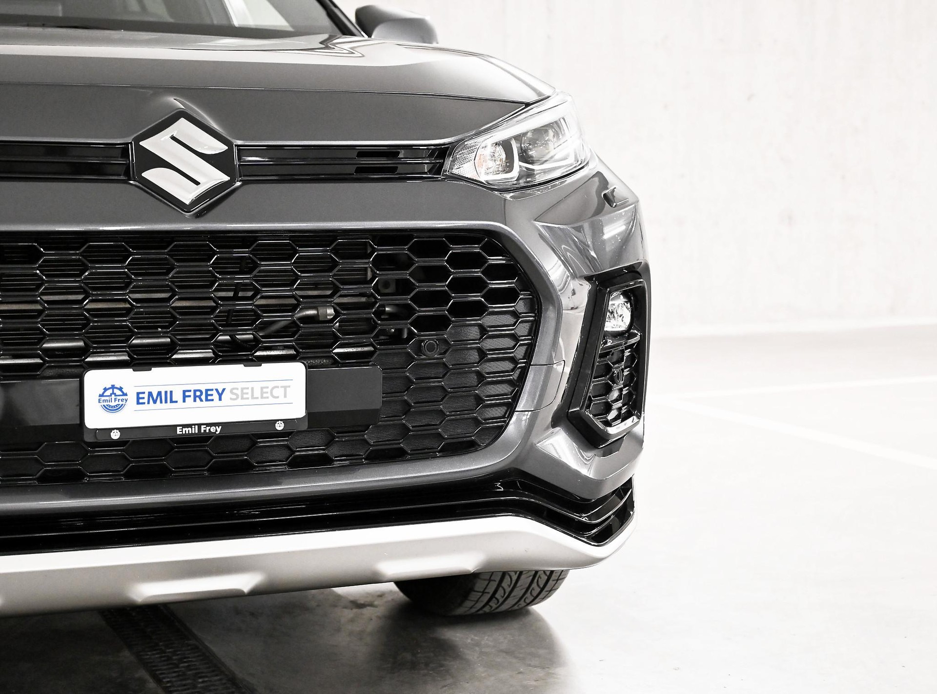 SUZUKI Across 2.5 PHEV Compact Top 4x4-image-10