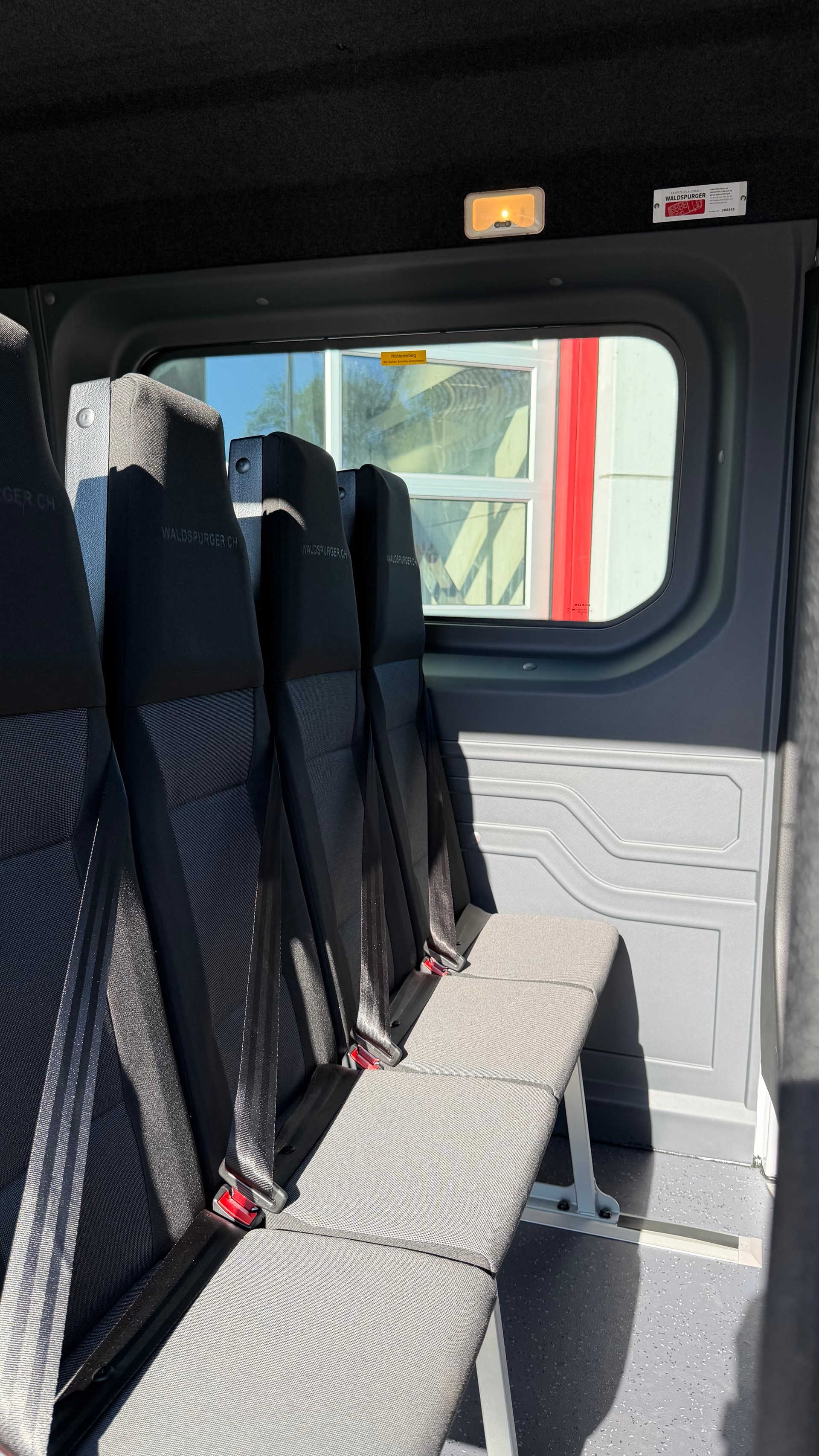 RENAULT E-Tech Master Schulbus 22 Plätze-image-7