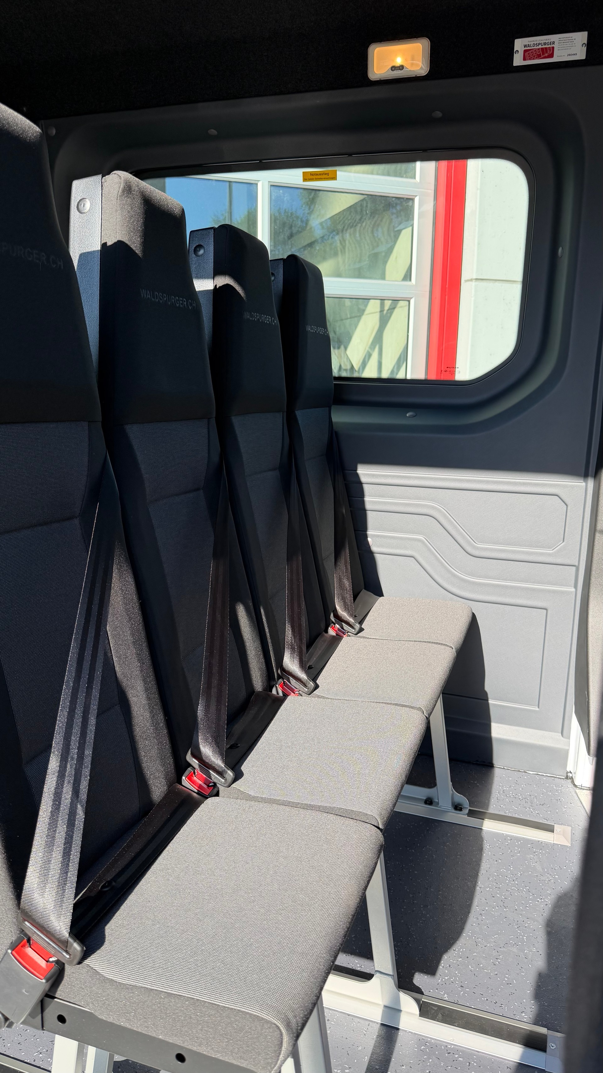 RENAULT E-Tech Master Schulbus 22 Plätze-image-5