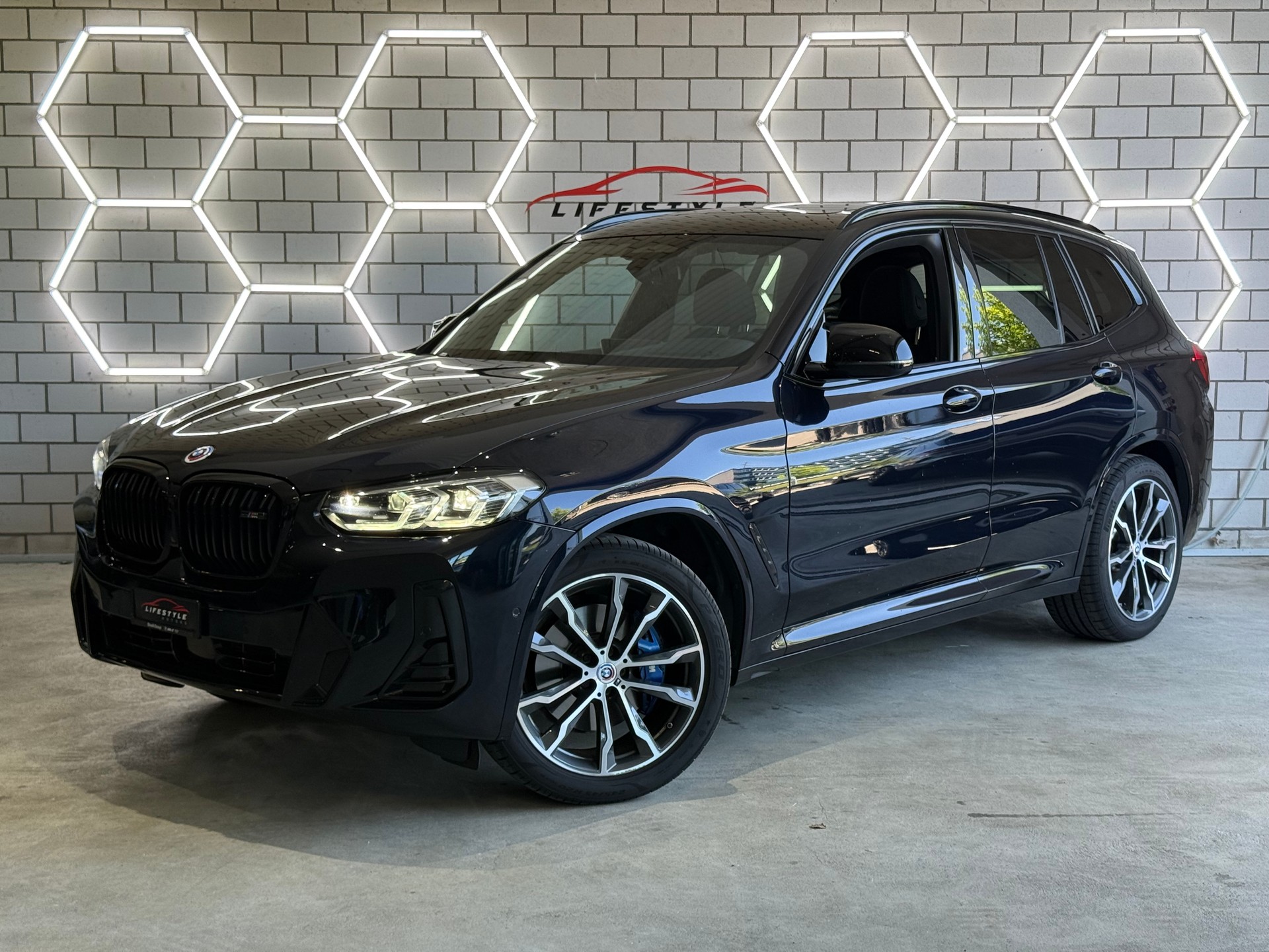 BMW X3 M40i Travel-image-0