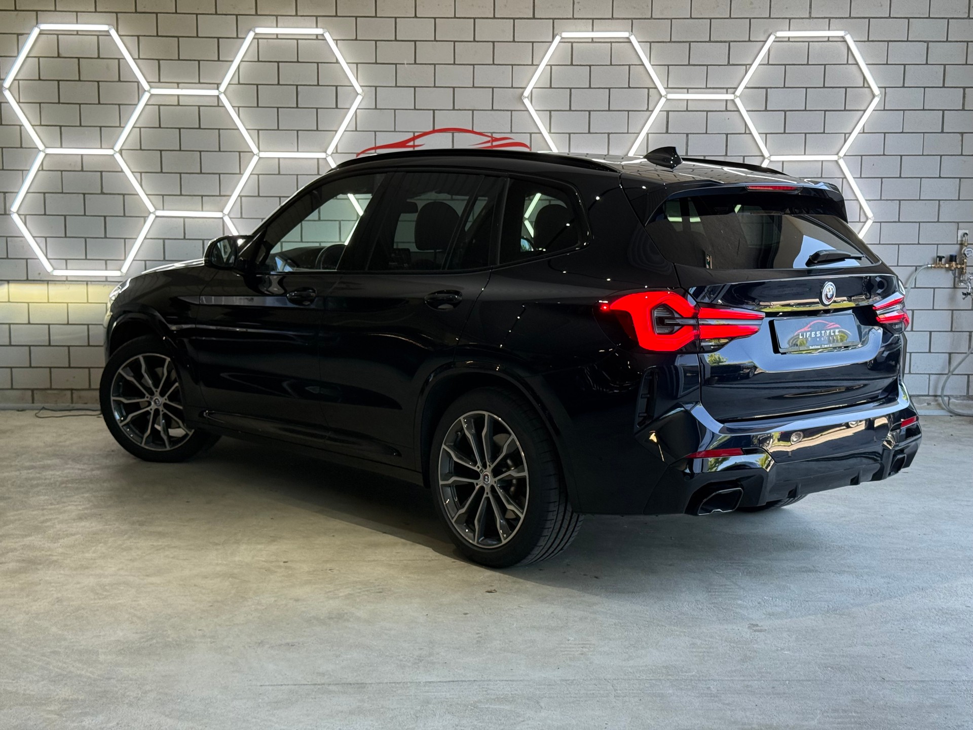 BMW X3 M40i Travel-image-2