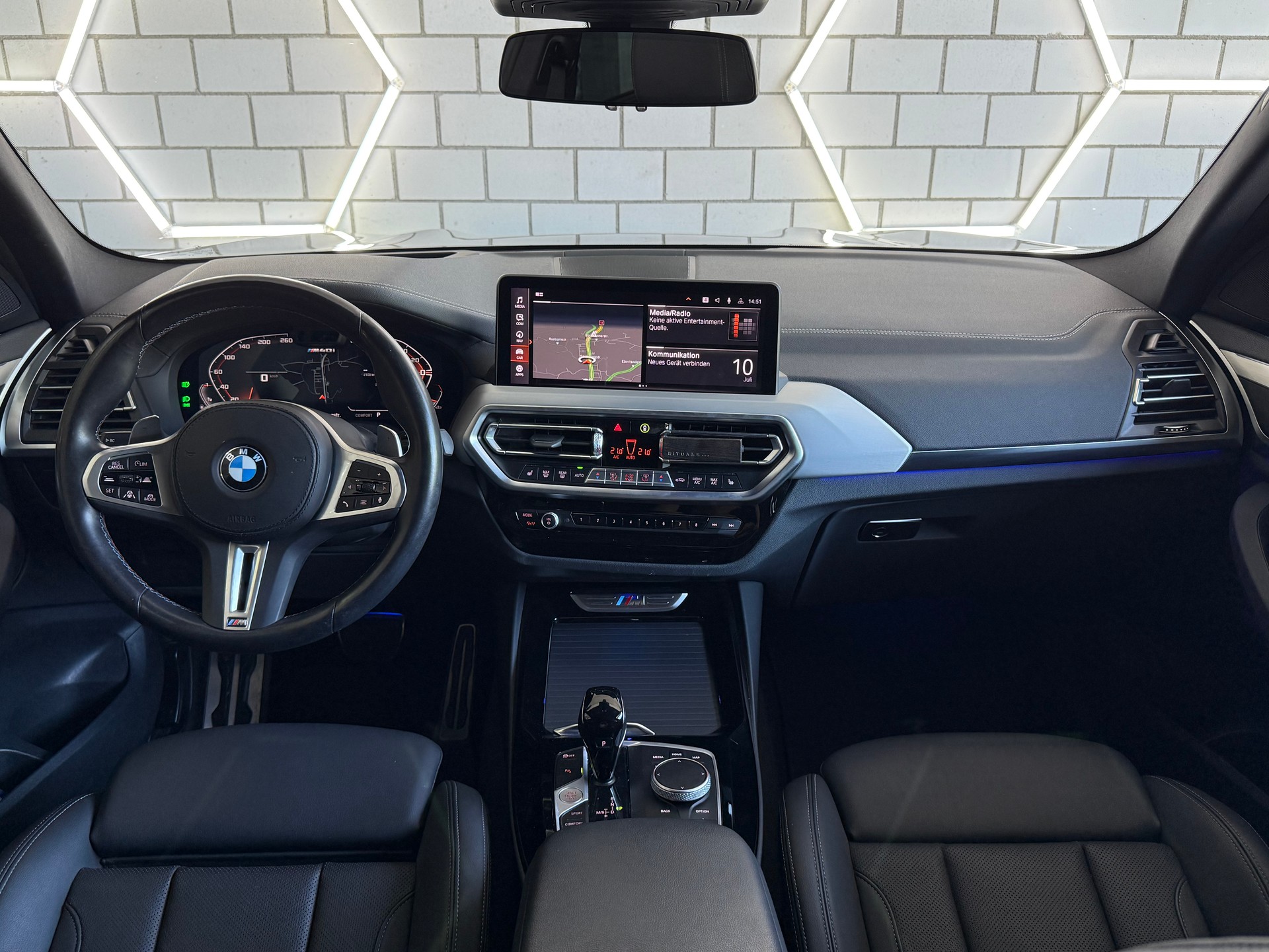 BMW X3 M40i Travel-image-7