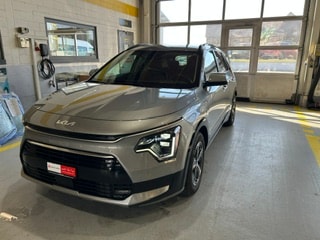 KIA Niro 1.6GDi Plug-in Hybrid Style DCT-image-1