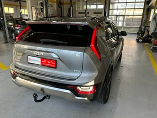 KIA Niro 1.6GDi Plug-in Hybrid Style DCT-image-2