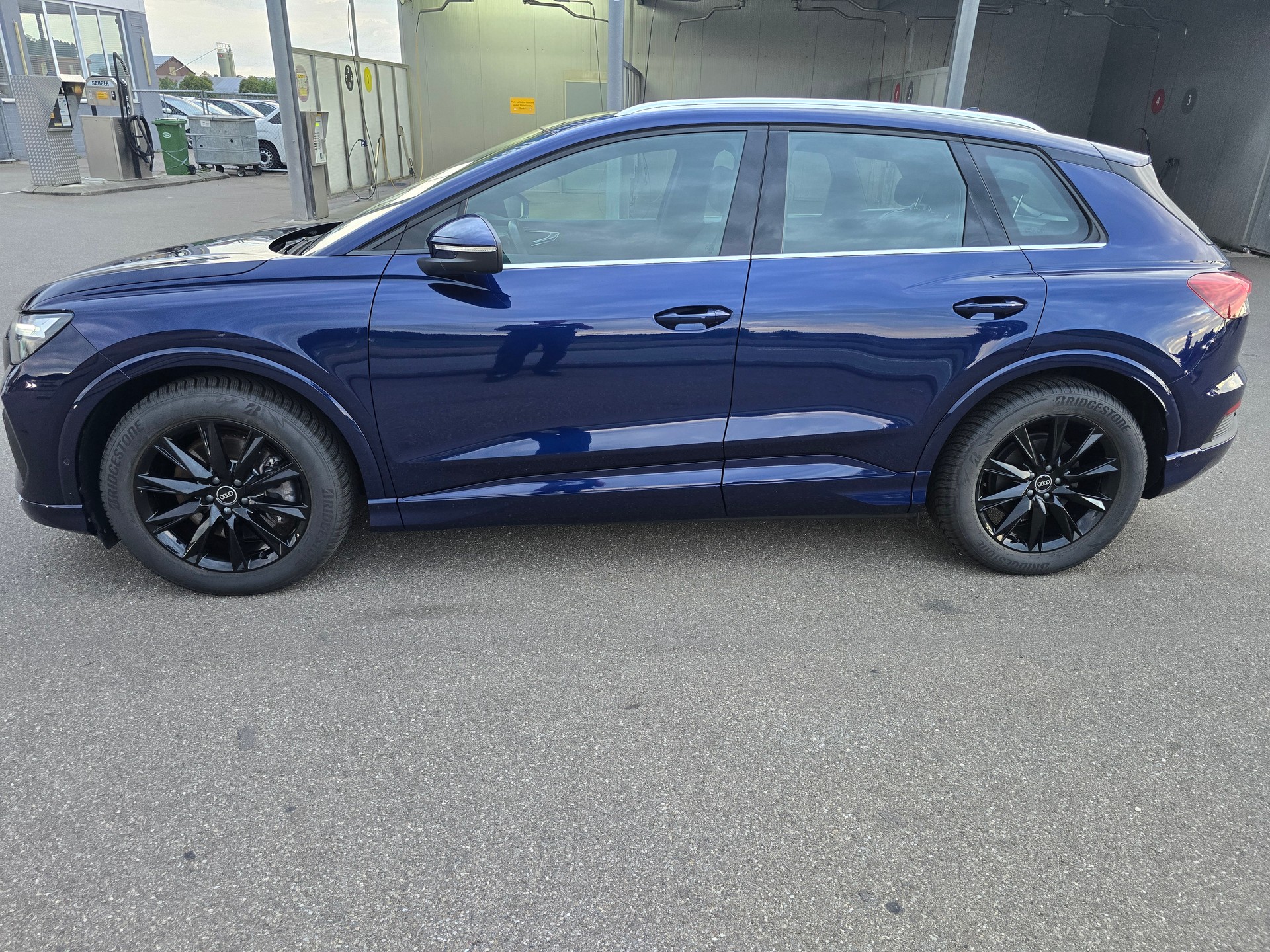 AUDI Q4 e-tron 45 *TOP-ZUSTAND*Frsch ab MFK"Wärmepumpe**-image-2