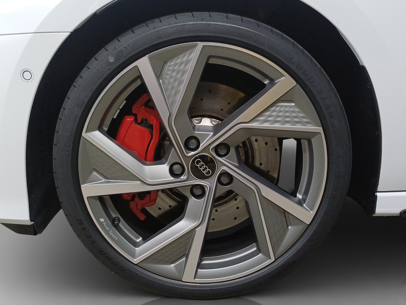 AUDI S3 Sportback TFSI quattro S-tronic-image-15